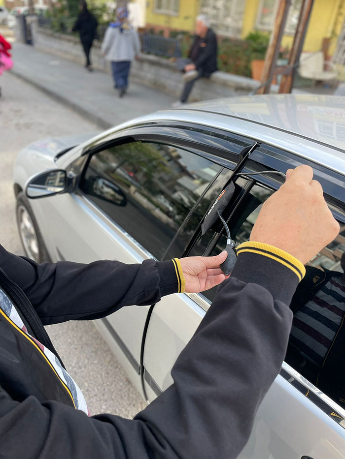 Bayramiç Oto Kilitçisi